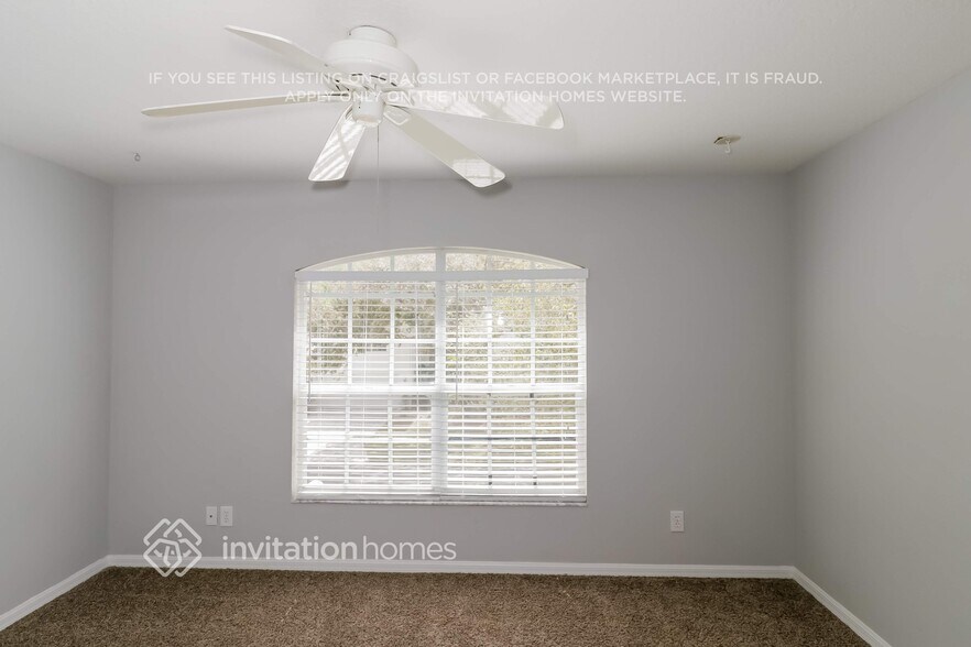 Building Photo - 5505 Ave Du Soleil