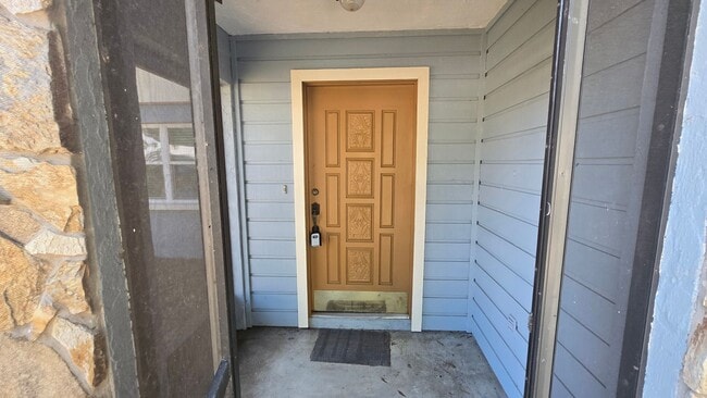 Building Photo - 4705 Violet Ave