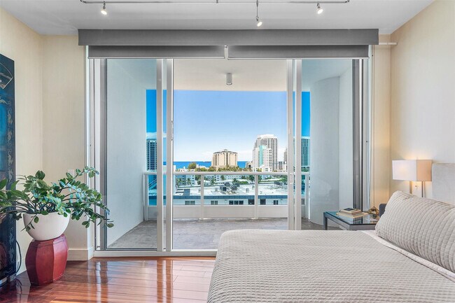 Building Photo - 715 Bayshore Dr