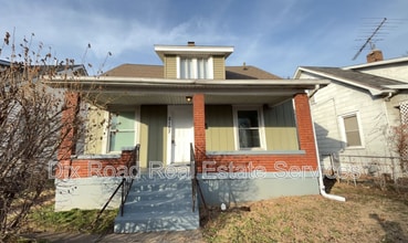 Building Photo - 2107 Queen Ave