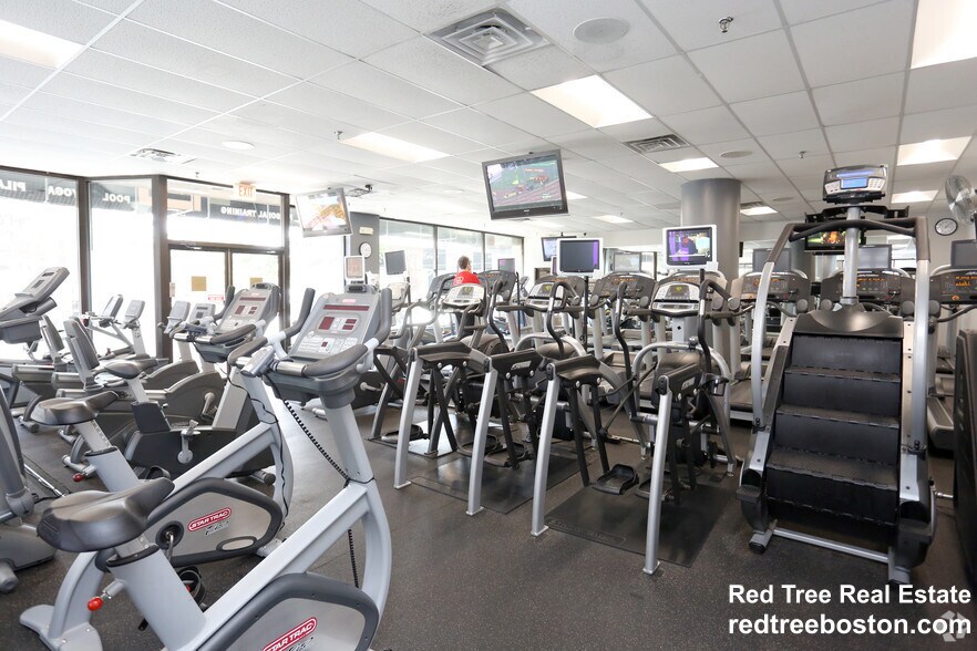 Building Photo - 1079 Commonwealth Ave