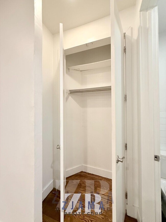 Building Photo - 410 Eastern Pkwy