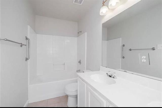 Building Photo - 3415 Jacobs Dr