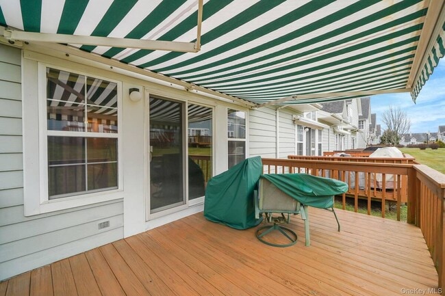 Building Photo - 18 Summerfield Cir