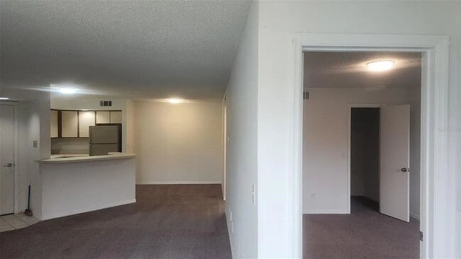 Building Photo - 1 Bed / 1 Bath Condo in Venetian Place, East Orlando nr Airport