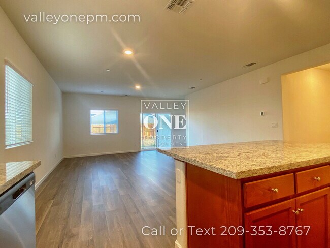 Building Photo - COMING SOON! 4 bedroom, 3 bath, pet-friendly NEWER HOME with Solar