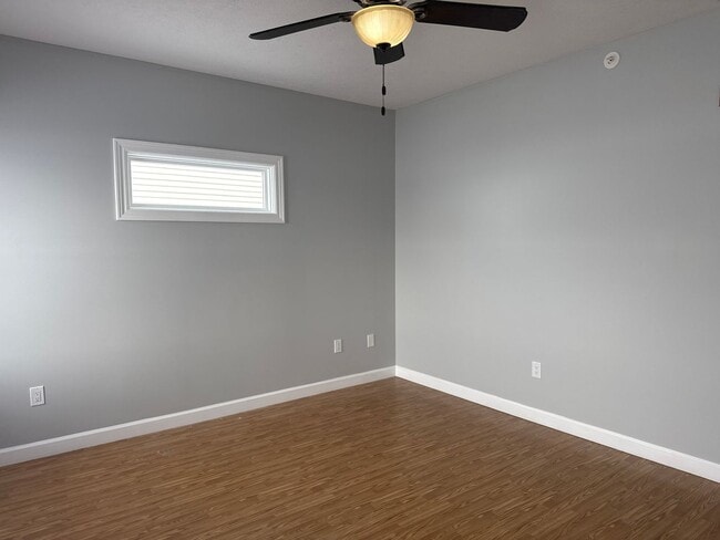 Building Photo - 622 Garvey Ln