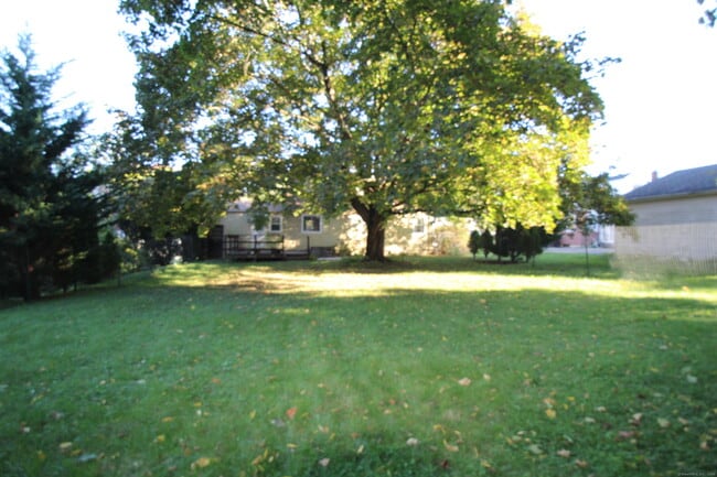 Building Photo - 55 Howe Rd