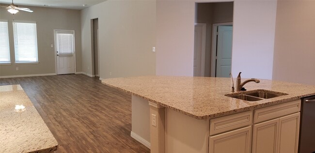 Building Photo - 6206 Blue Coast Ln