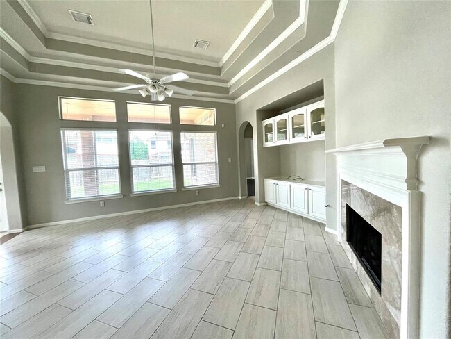 Building Photo - 23606 Rollinford Ln