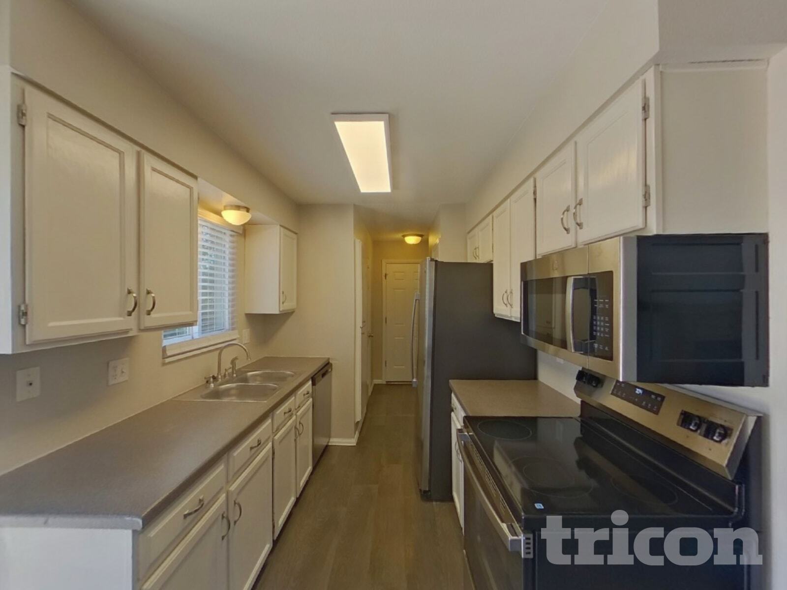 Building Photo - 4868 Irving Dr