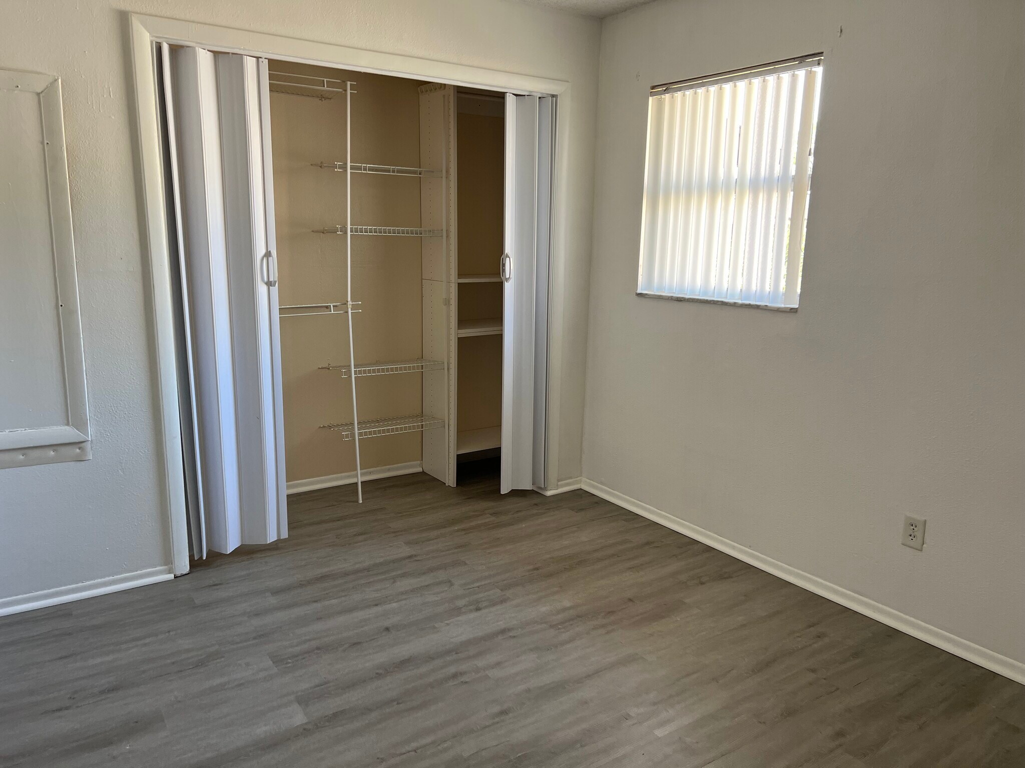 Building Photo - 5521 Bay Blvd