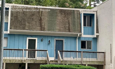 Building Photo - 7002 Longstreet Dr