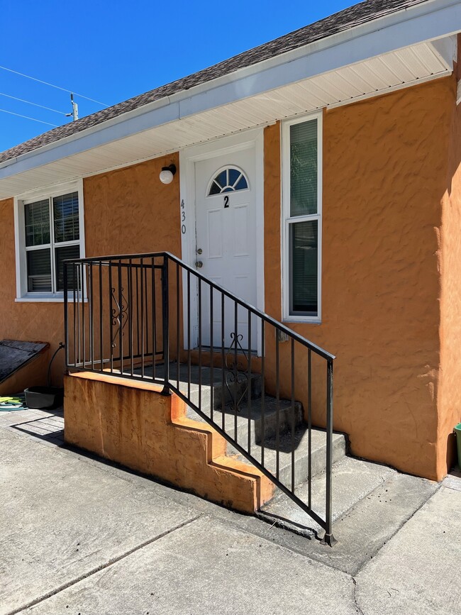 Building Photo - 430 Goodall Ave