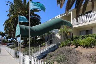 Building Photo - DL University Gardens