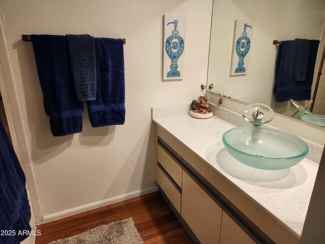 Building Photo - 7557 N Dreamy Draw Dr