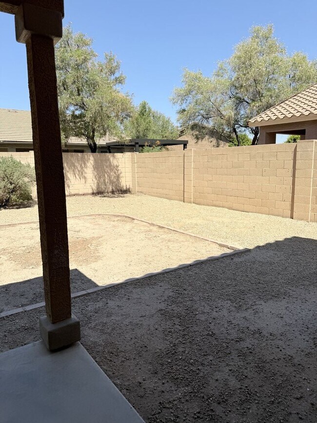 Building Photo - POWER/RAY 4 BEDROOM IN GATEWAY VILLGAE IN ...