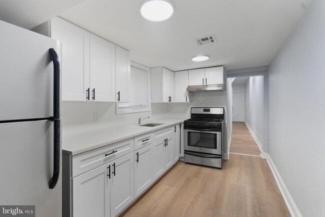 Building Photo - 2625 Braddock St