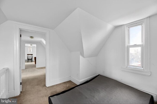 Building Photo - 810 Central Ave