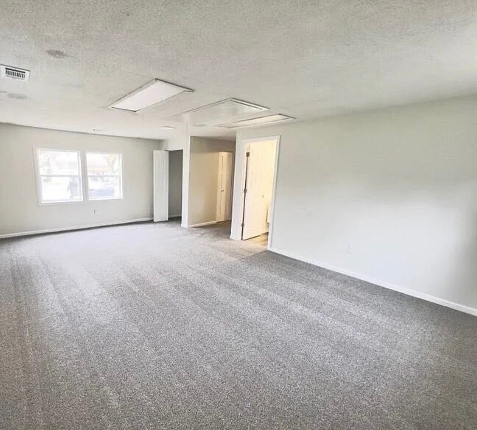Building Photo - 1120 Bomar Ln