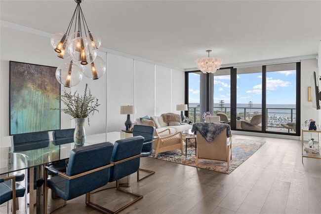 Building Photo - 301 1st St S