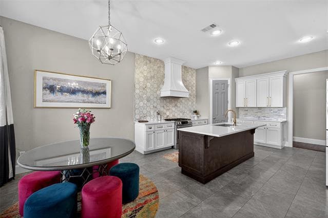 Building Photo - 301 Foxcroft Ln