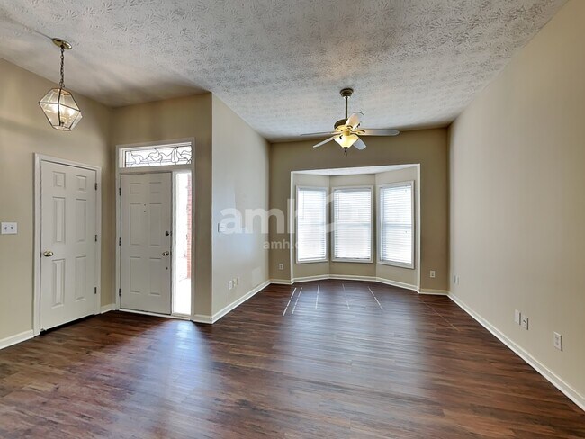 Building Photo - 3335 Berwick Field Dr