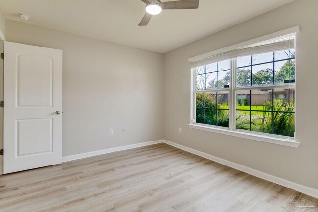 Building Photo - 7933 Nalo Creek Loop