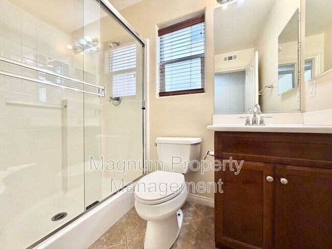 Building Photo - 29998 Couples Ave