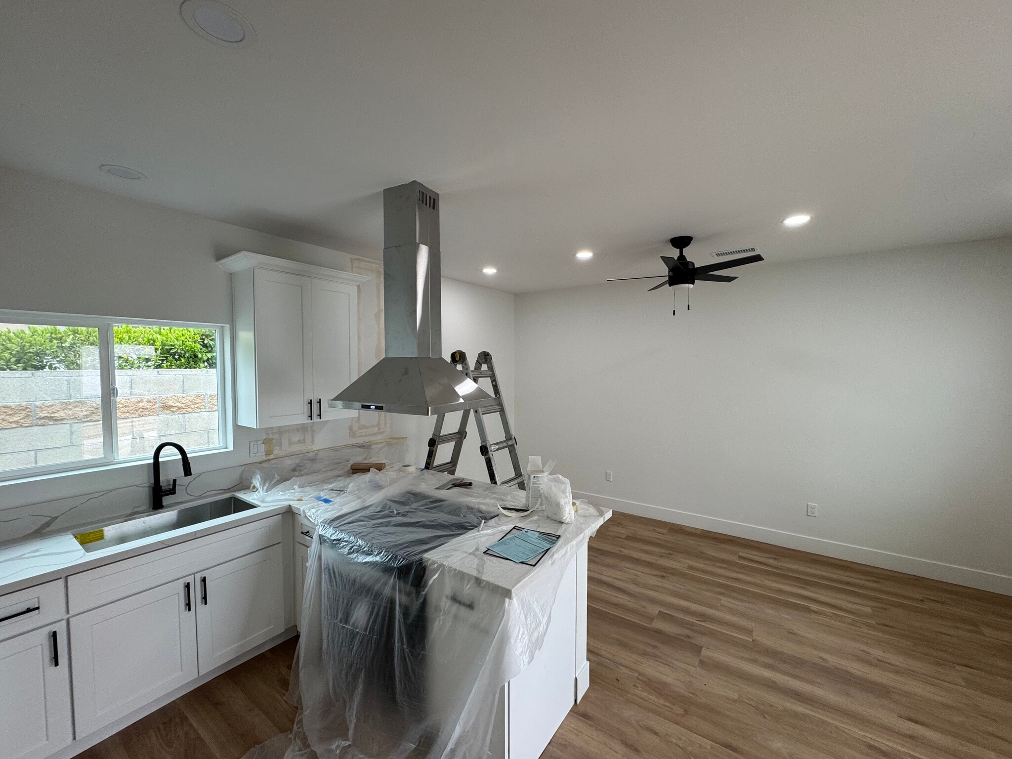 Building Photo - 4107 Shirley Ave