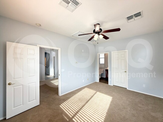 Building Photo - 15564 W Mescal St