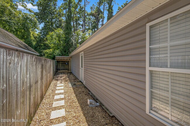 Building Photo - 413 Palmetto St