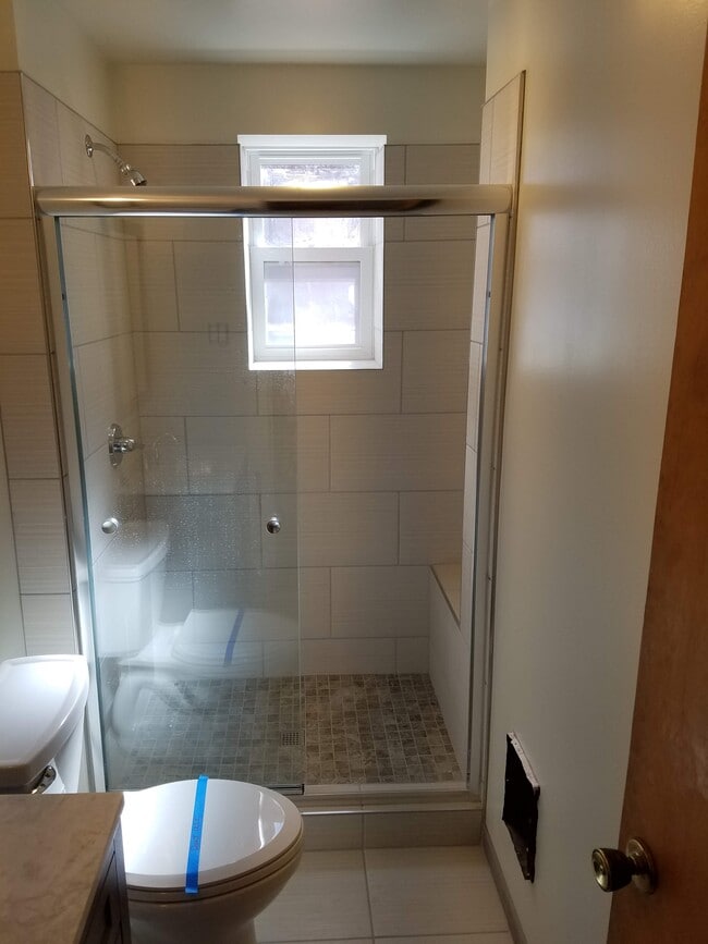 Bathroom 2 - 17 Welsford St