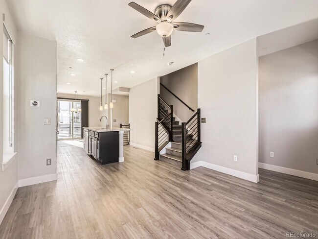 Building Photo - 2 bedroom townhome in Northfield Central Park Denver.