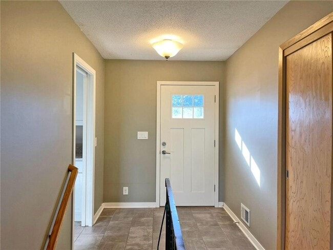 Building Photo - 6313 France Ave S