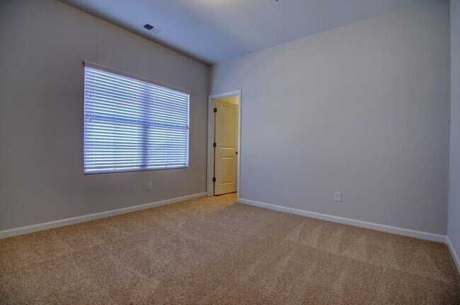 Building Photo - 2596 Sori Dr