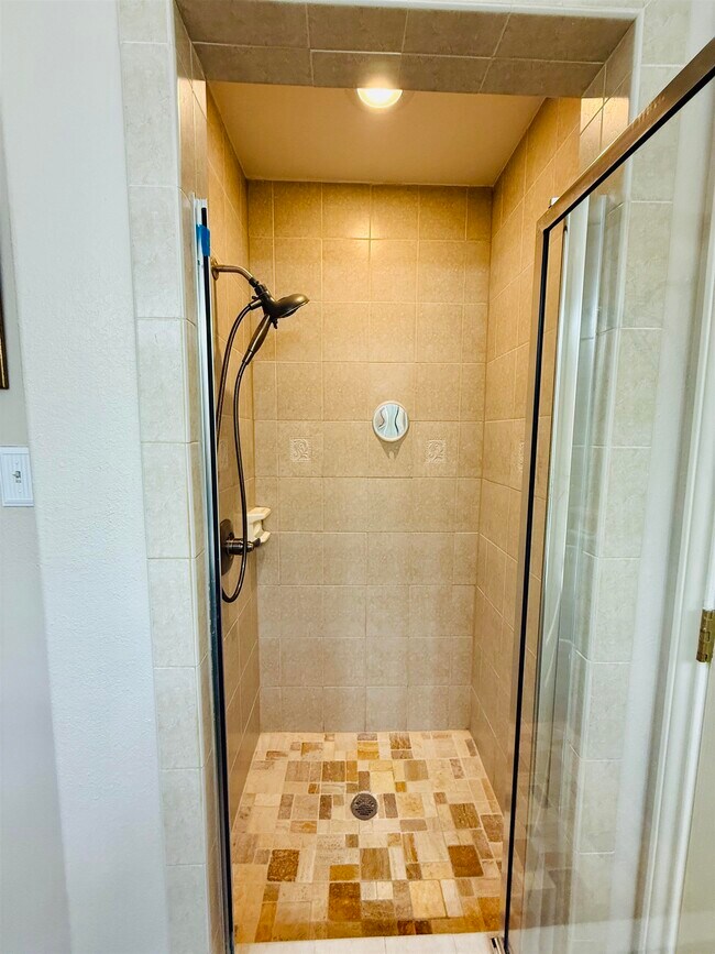 Building Photo - 2206 Calle Chiquita Ct