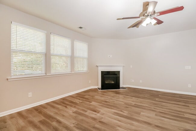 Building Photo - 14136 Green Birch Dr