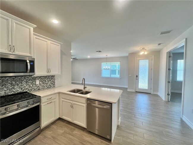 Building Photo - 1233 Enbrook Lp