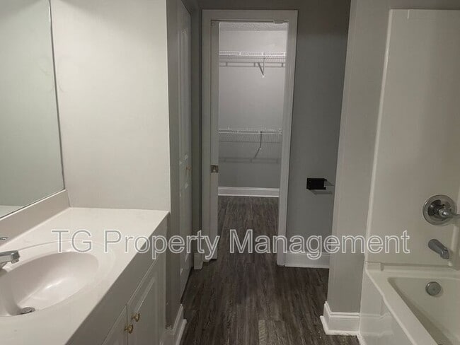 Building Photo - 5309 Riley Oaks Trl