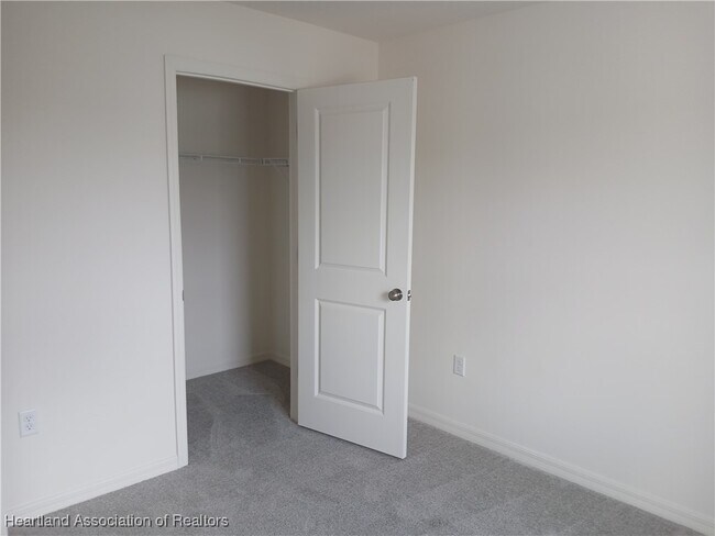 Building Photo - 1301 Stone Ridge Cir
