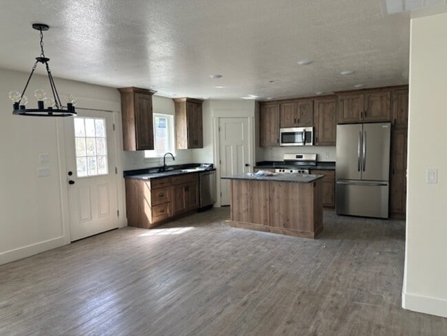 Building Photo - 5955 W 14400 N