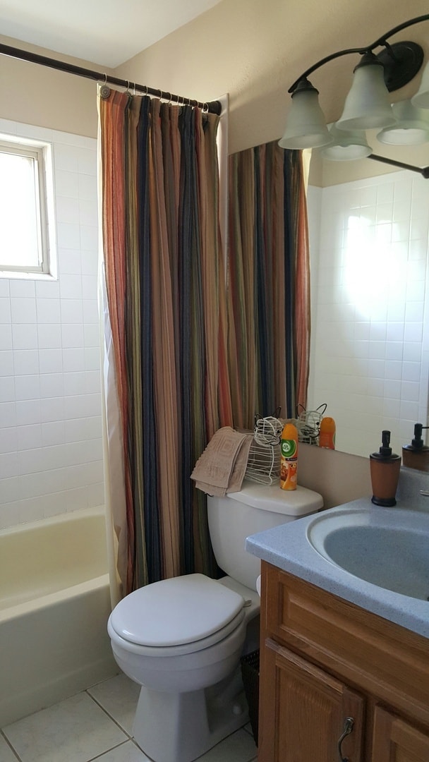 Building Photo - Wonderful 4 bedroom Home in District #20