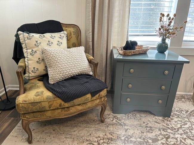 Building Photo - Furnished 2/2 House in Downtown Ellijay- $1,995