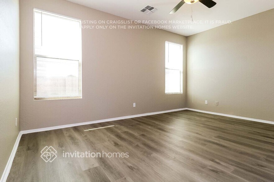 Building Photo - 7004 S 30th Ln