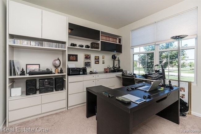 Building Photo - 124 Oakland Crest Dr