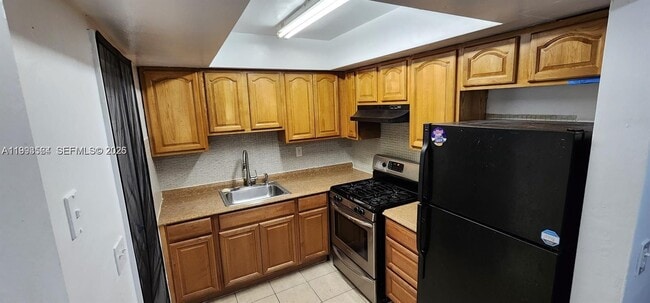 Building Photo - 371 NE 57th Ct