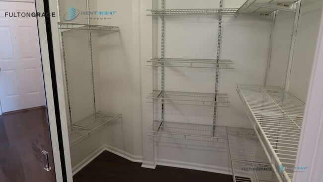 Building Photo - 1357 N Ashland Ave