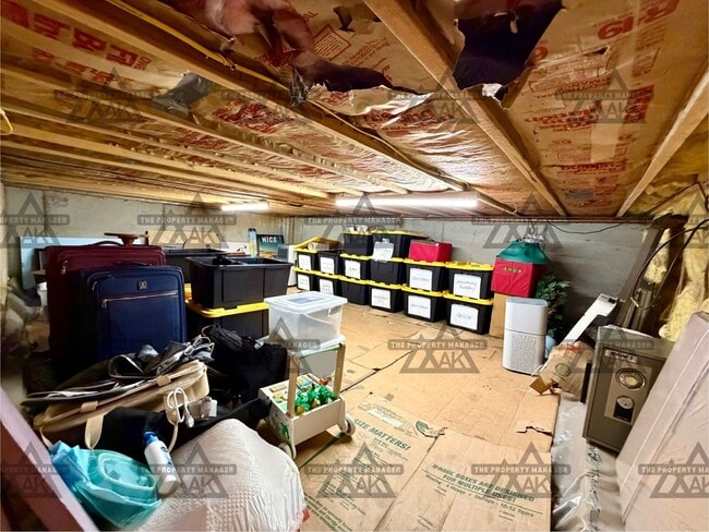 Building Photo - Spacious North Pole Home | 3 Bed, 2 Bath | Fenced Yard + Pet Friendly