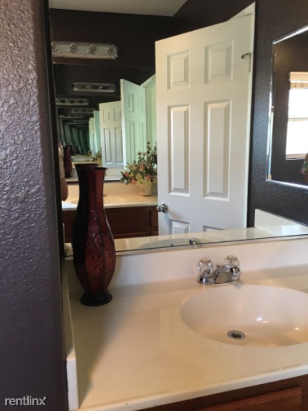 Building Photo - 2 br, 2 bath Condo - 25898 Iris Ave A Unit A